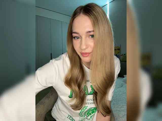 VictoriaBix webcam