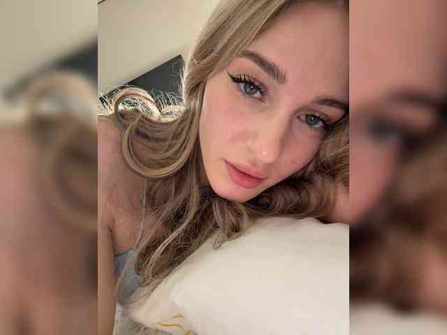 VictoriaBix webcam