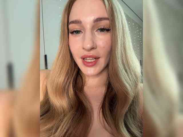 VictoriaBix webcam