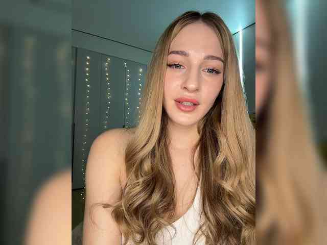 VictoriaBix webcam