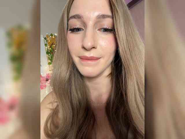 VictoriaBix webcam
