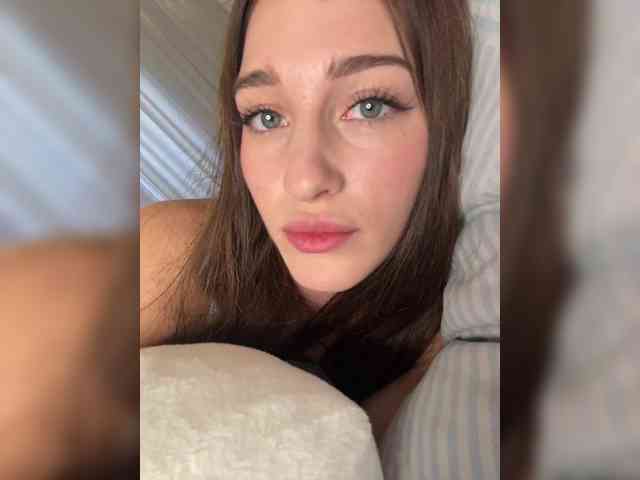 VictoriaBix webcam