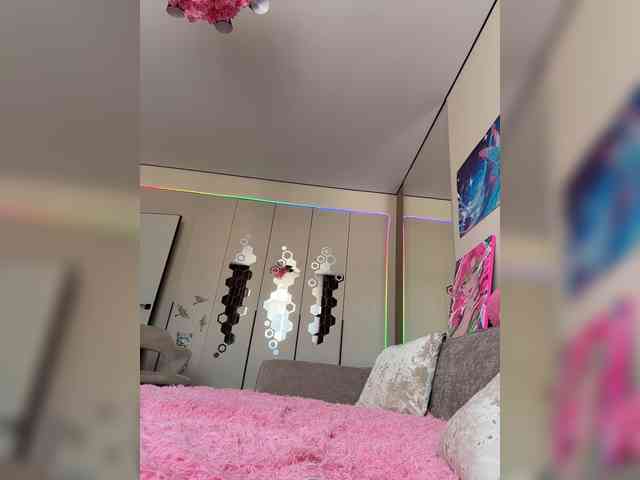 VictoriaBix webcam