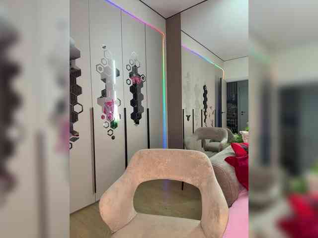 VictoriaBix webcam
