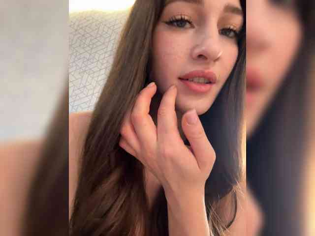 VictoriaBix webcam