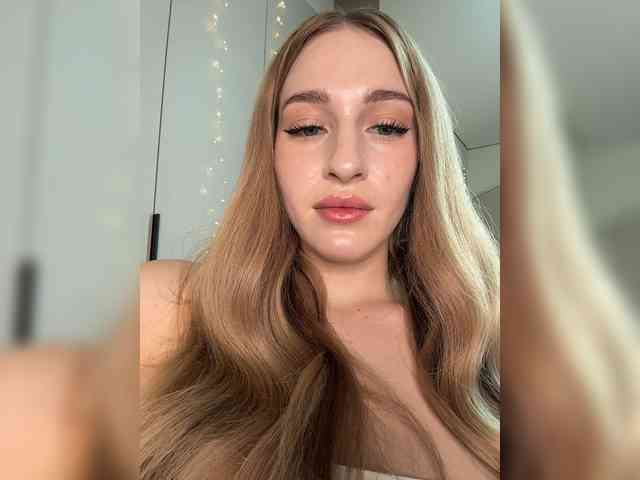VictoriaBix webcam