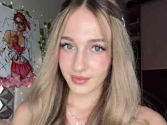 ArinaSmile Live Webcam on BongaCams