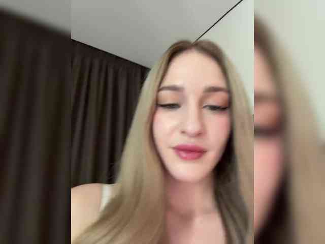 VictoriaBix webcam