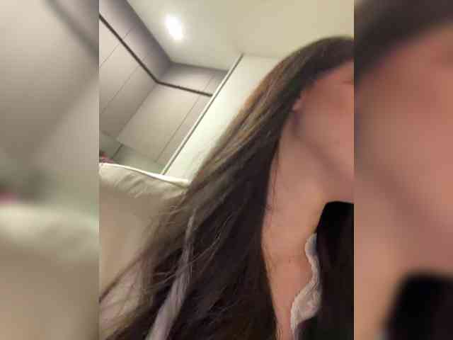VictoriaBix webcam