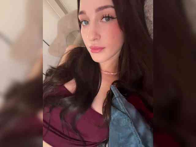 VictoriaBix webcam