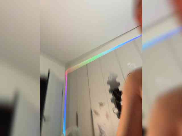 VictoriaBix webcam