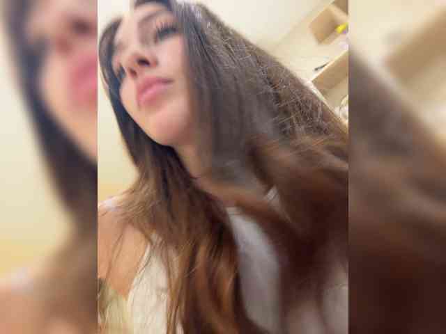 VictoriaBix webcam