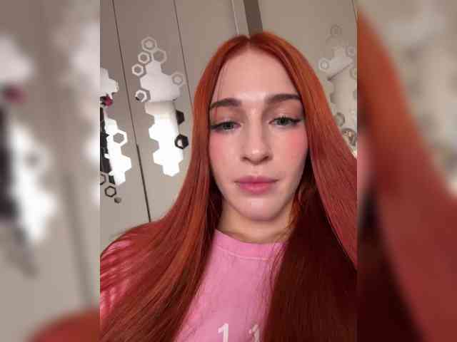 VictoriaBix webcam