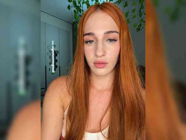 VictoriaBix webcam
