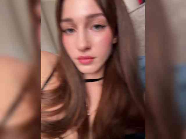VictoriaBix webcam