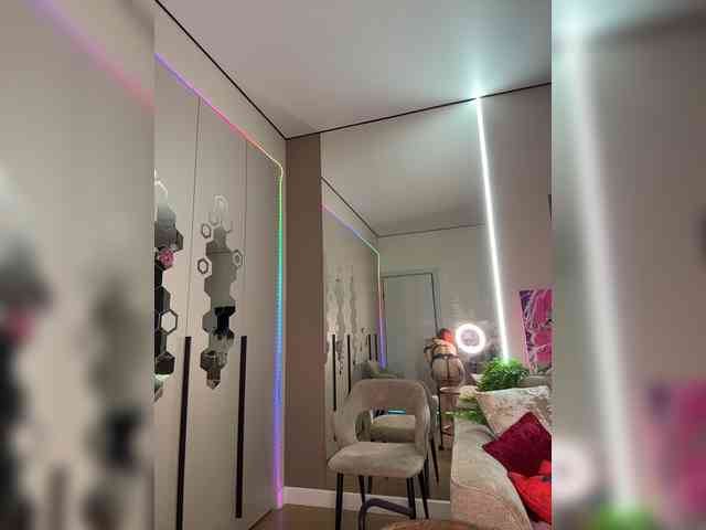 VictoriaBix webcam