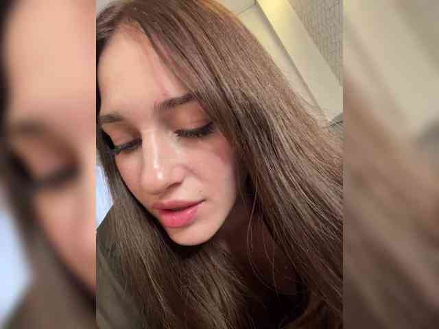 VictoriaBix webcam