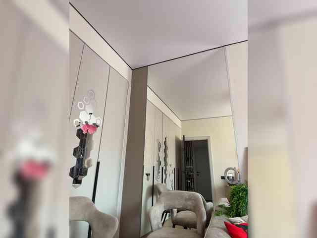 VictoriaBix webcam