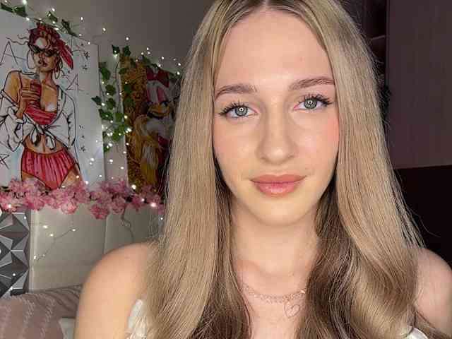 VictoriaBix webcam