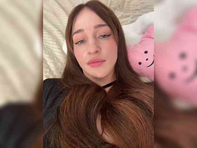 VictoriaBix webcam
