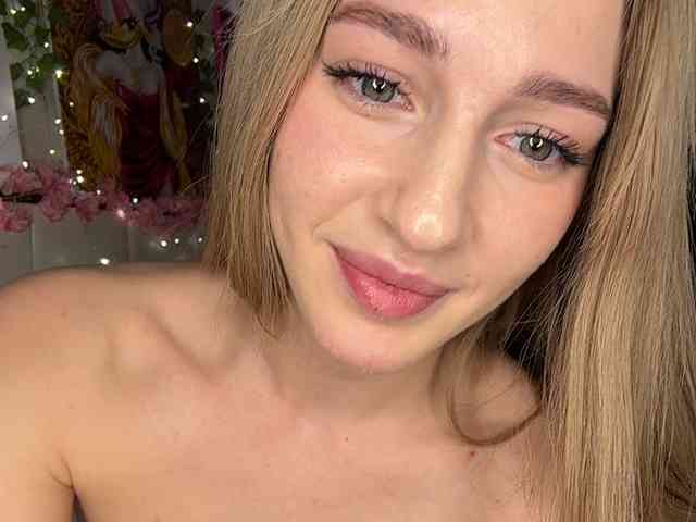 VictoriaBix webcam