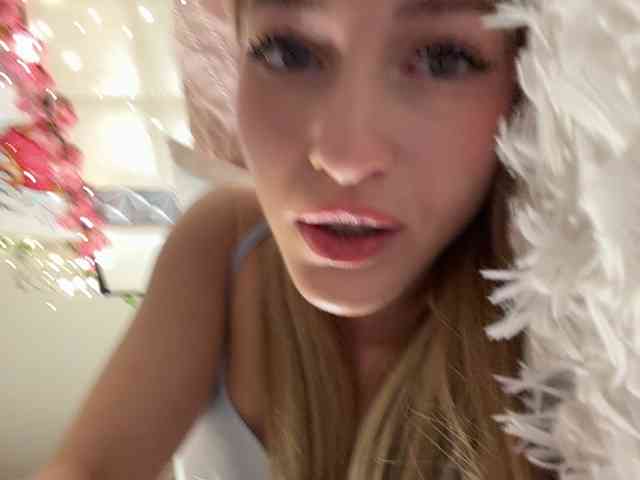 VictoriaBix webcam