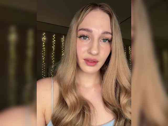 VictoriaBix webcam