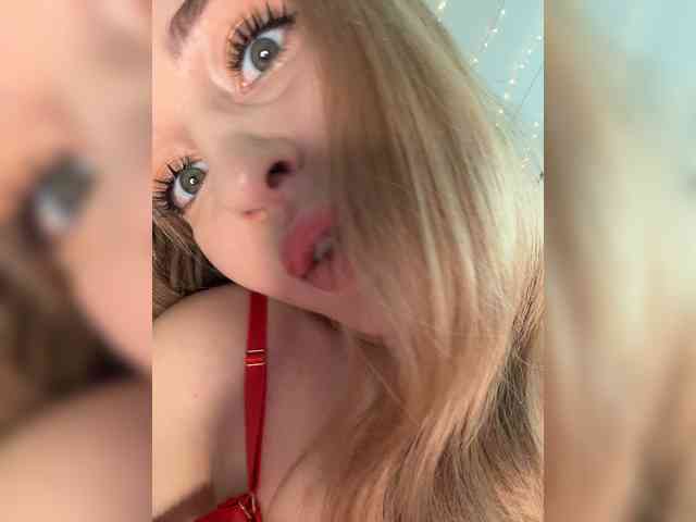 VictoriaBix webcam