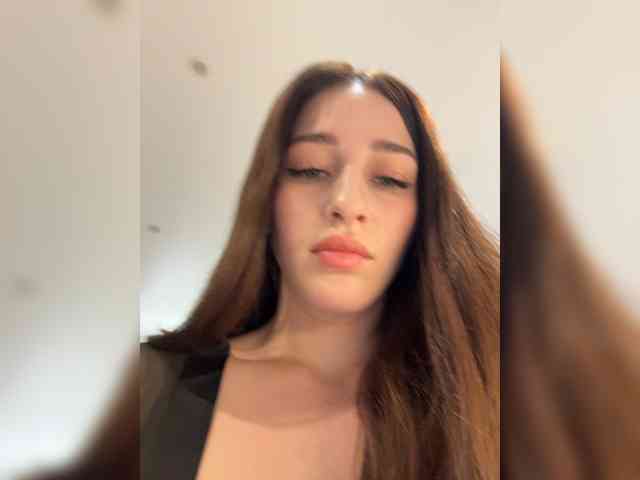 VictoriaBix webcam