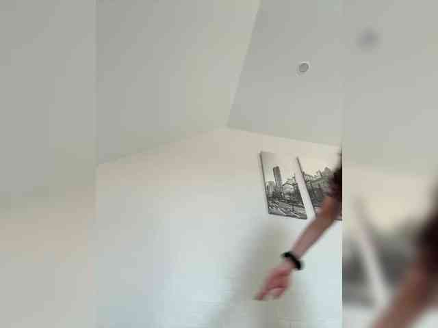 VictoriaBix webcam