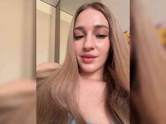 VictoriaBix webcam