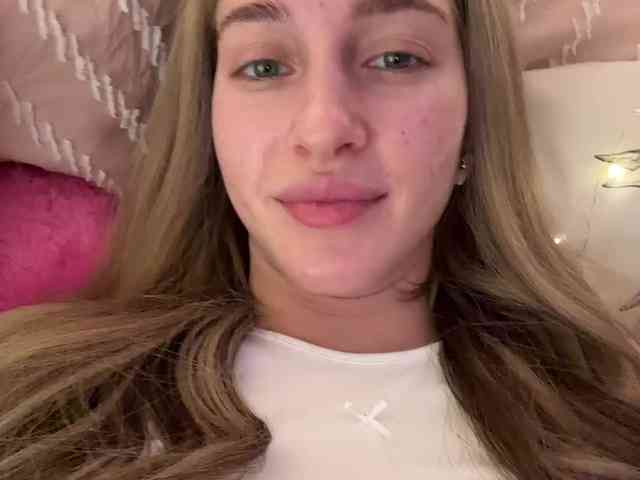 ArinaSmile Live Webcam on BongaCams