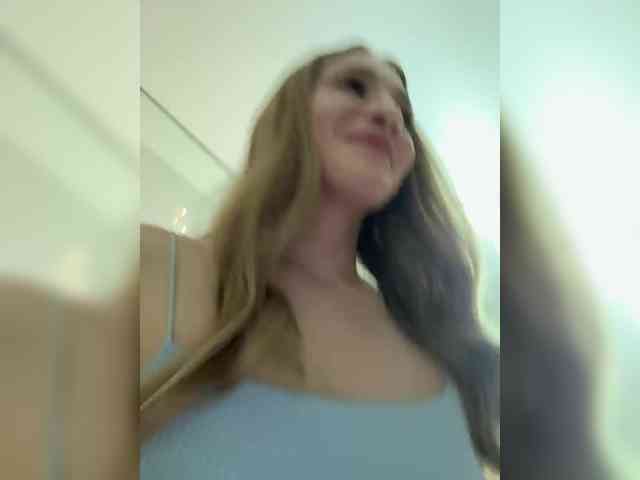 VictoriaBix webcam