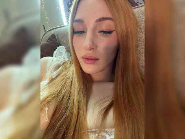 VictoriaBix webcam