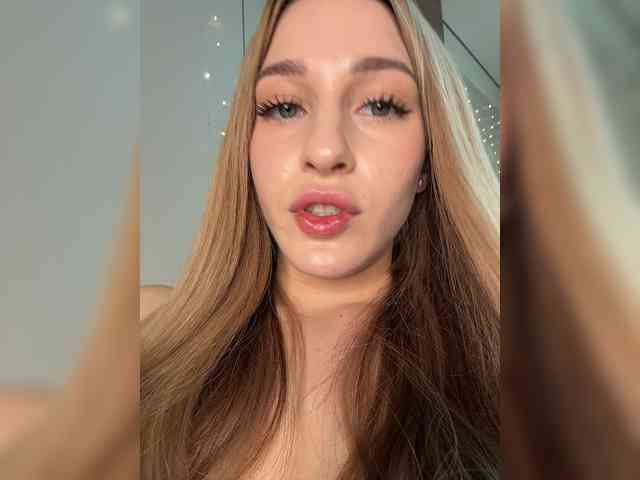 VictoriaBix webcam