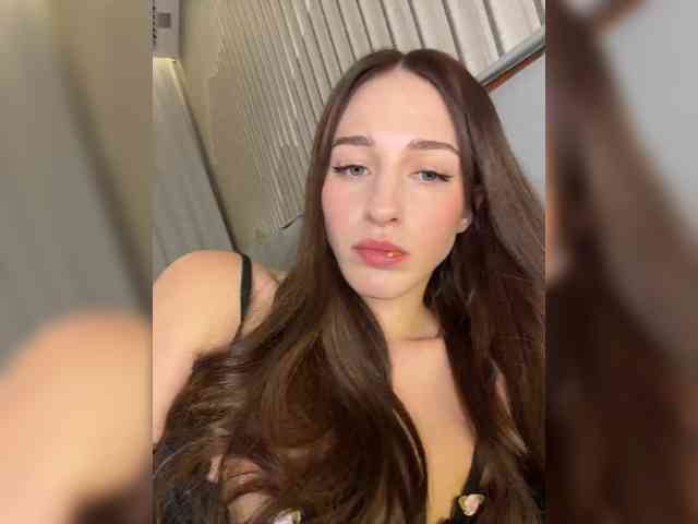 VictoriaBix webcam