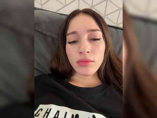 VictoriaBix webcam