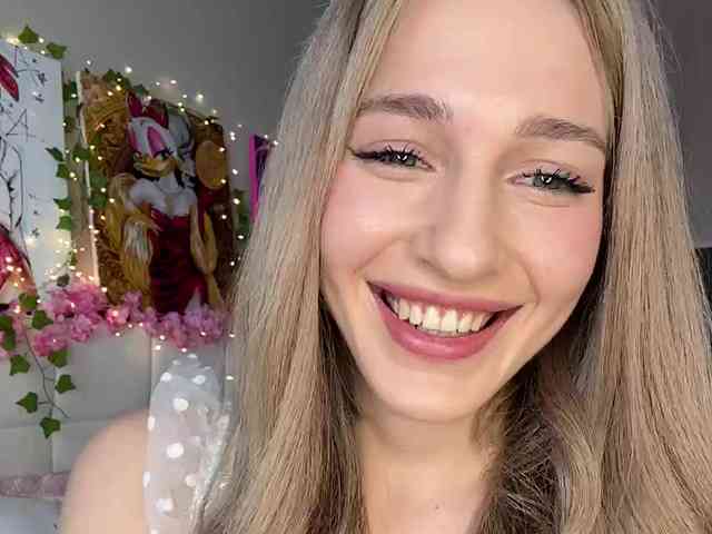 VictoriaBix webcam