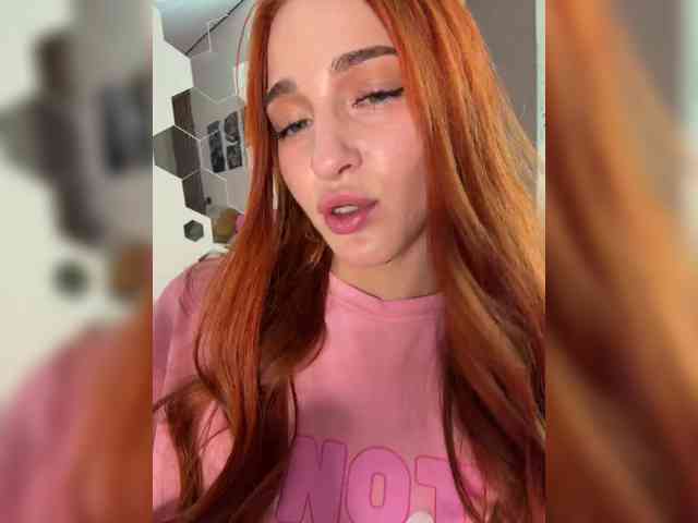 VictoriaBix webcam