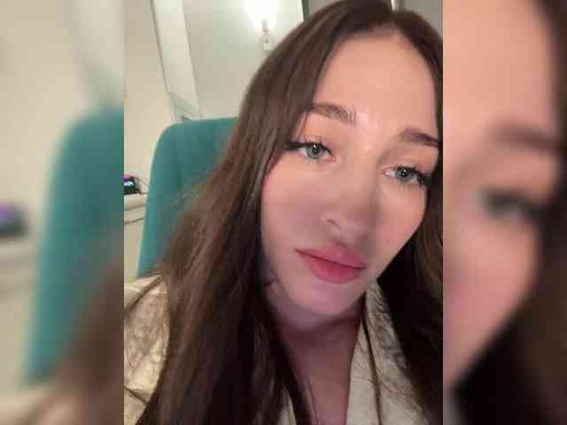 VictoriaBix webcam