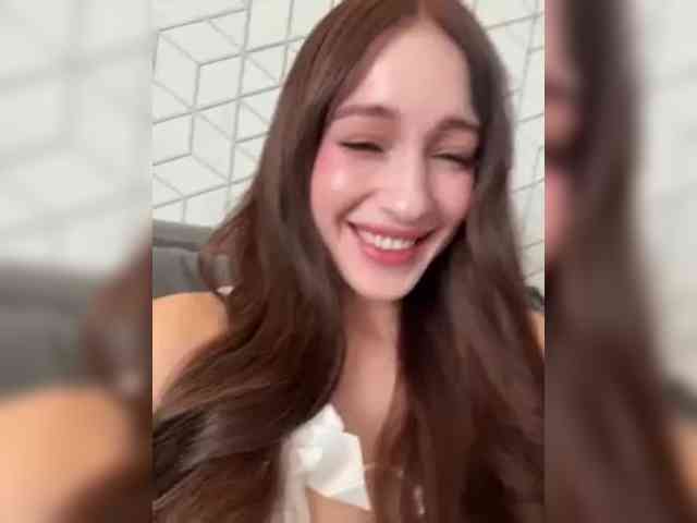 VictoriaBix webcam