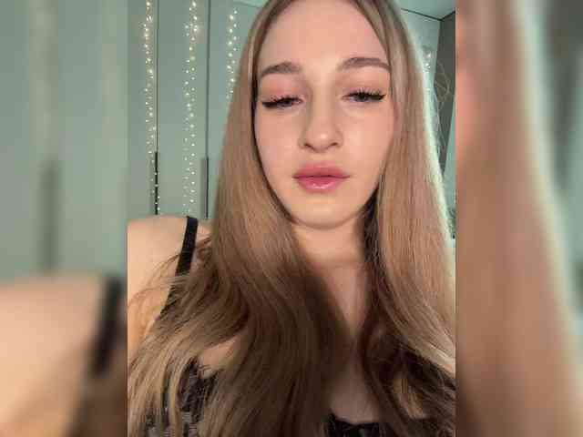 VictoriaBix webcam
