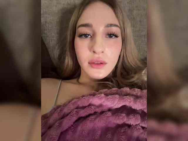 VictoriaBix webcam