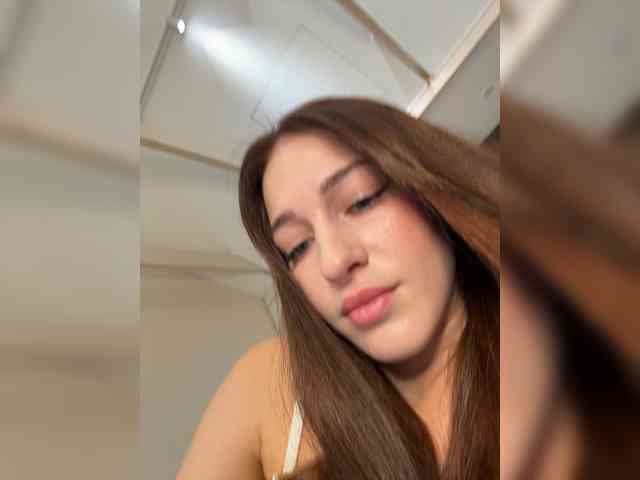 VictoriaBix webcam