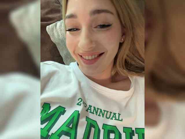 ArinaSmile ArinaSmile
