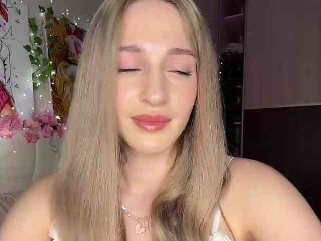 VictoriaBix webcam