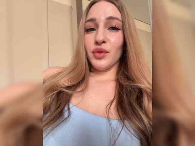VictoriaBix webcam