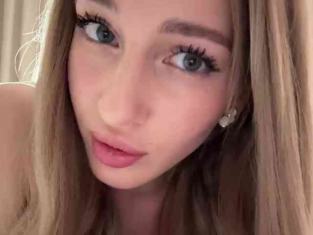 VictoriaBix webcam
