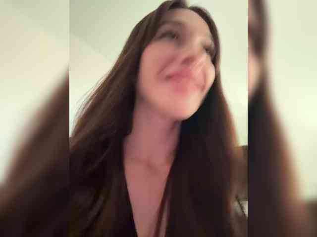 VictoriaBix webcam