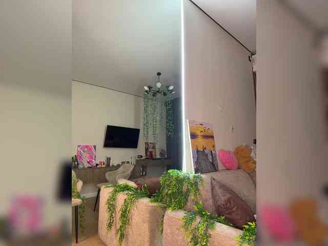 VictoriaBix webcam